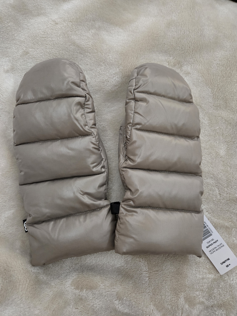 Aritzia Super Puff Mittens - Modern Taupe